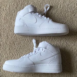 Nike Air Force 1 Mid ‘07
